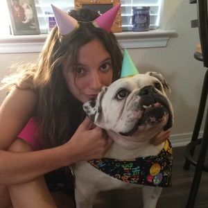 Meet your Posher, Niki